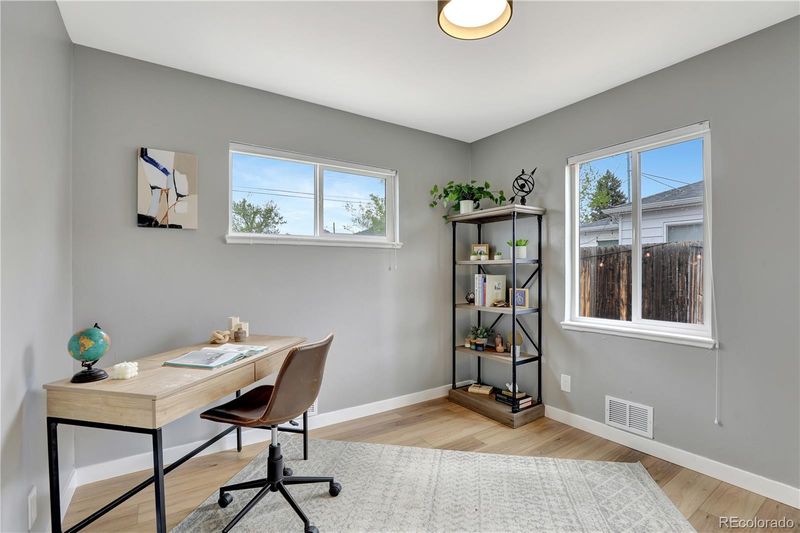 1465 S Utica St, Denver, CO 80219