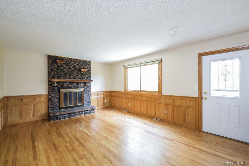 2076 S Rifle St, Aurora, CO 80013