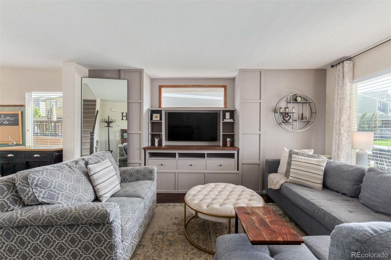 9922 Melbourne Cir, Highlands Ranch, CO 80130