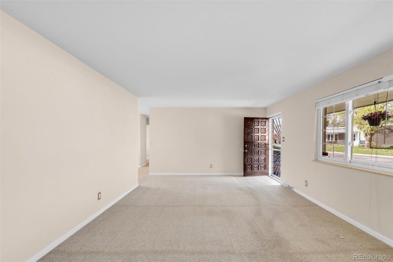 5923 Swadley Ct, Arvada, CO 80004