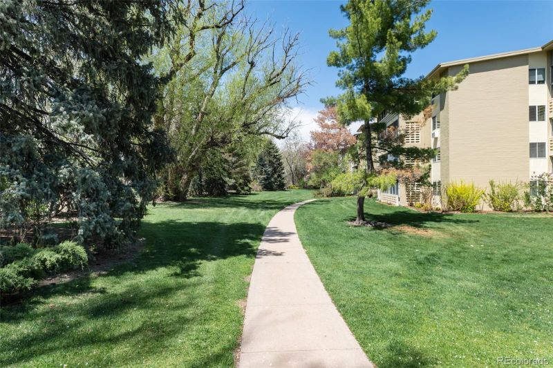 725 S Alton #4C, Denver, CO 80247
