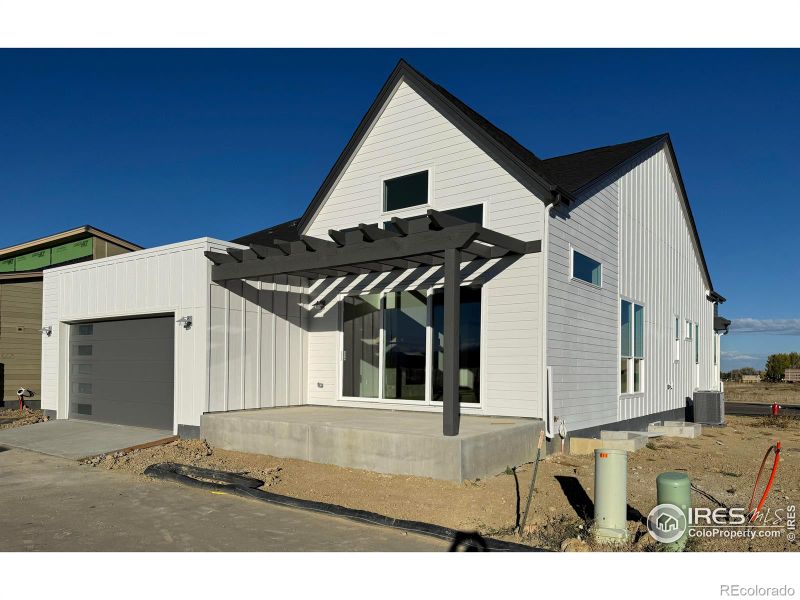 607 Mountain Dr, Longmont, CO 80503