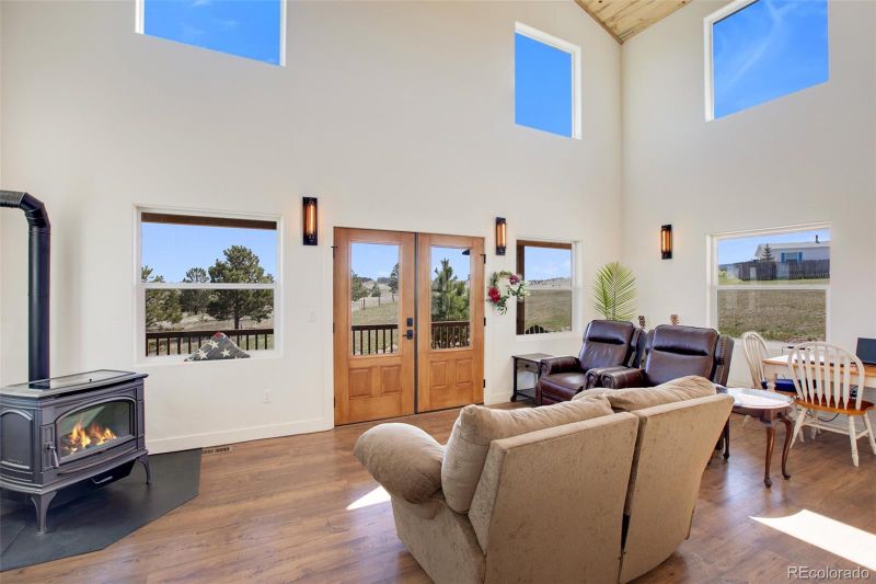 575 Golden Grain Ln, Divide, CO 80814