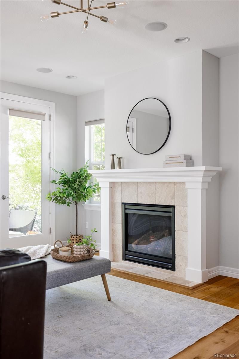 8072 E 33rd Ave, Denver, CO 80238