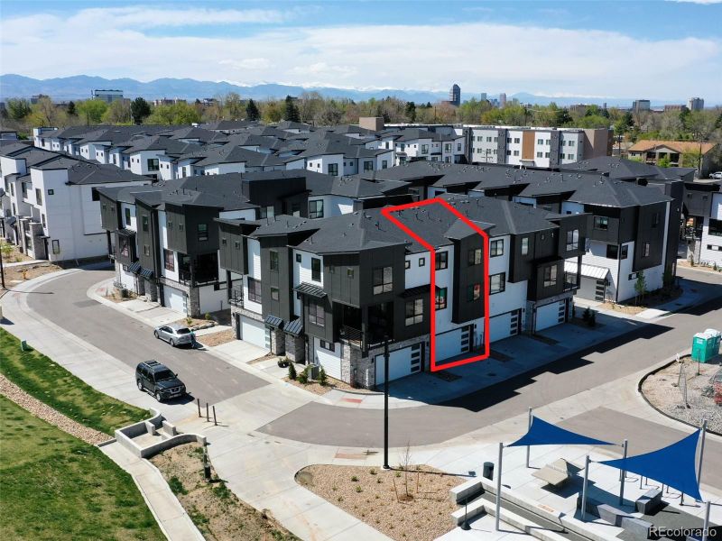 2064 S Holly St #1D, Denver, CO 80222