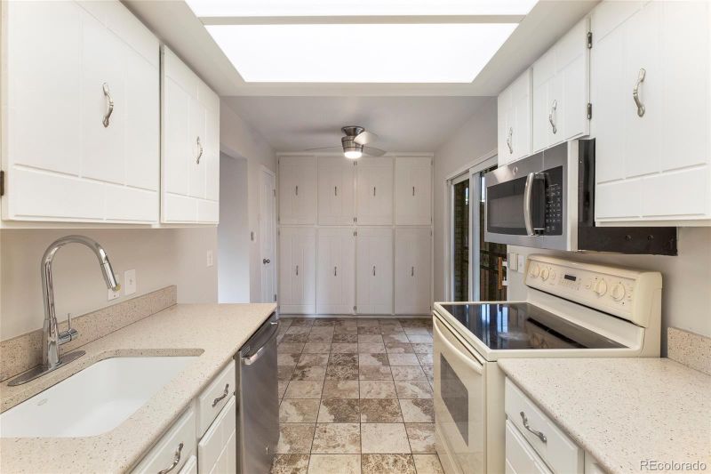 6384 E Mississippi Ave, Denver, CO 80224