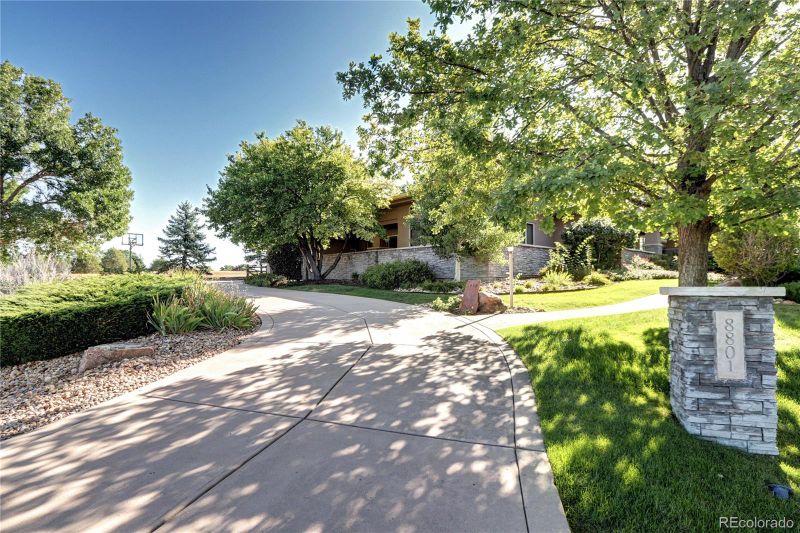 8801 Prairie Knoll Dr, Longmont, CO 80503