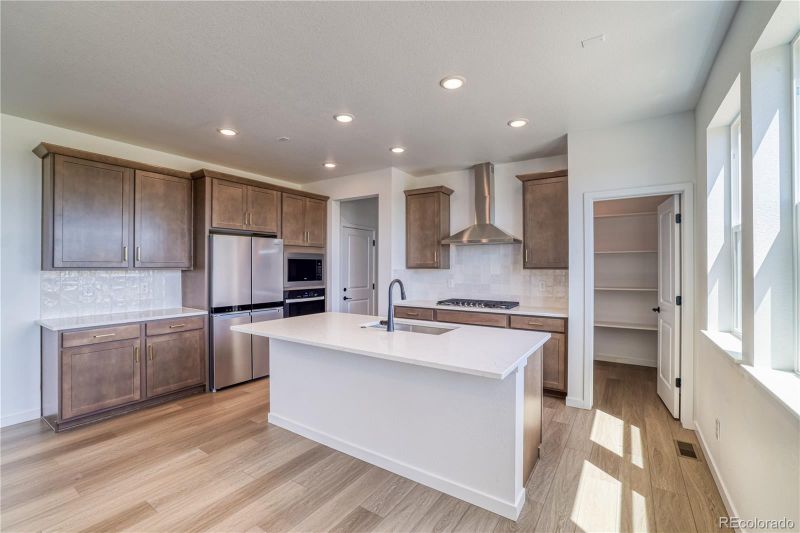 39490 Congress Ln, Elizabeth, CO 80107