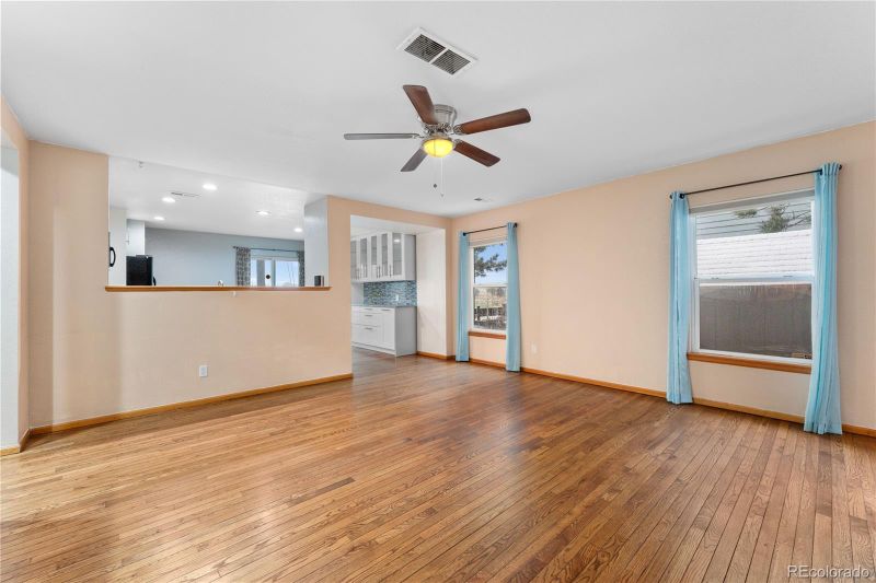 3763 Dexter St, Denver, CO 80207