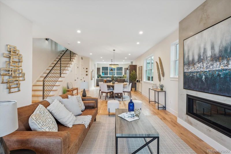 2754 S Bannock St, Englewood, CO 80110