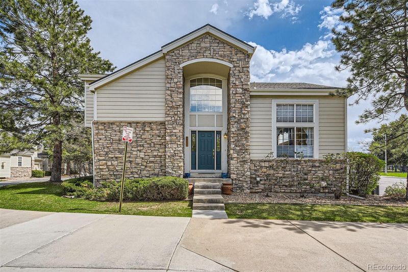 4022 E Hinsdale Cir, Centennial, CO 80122