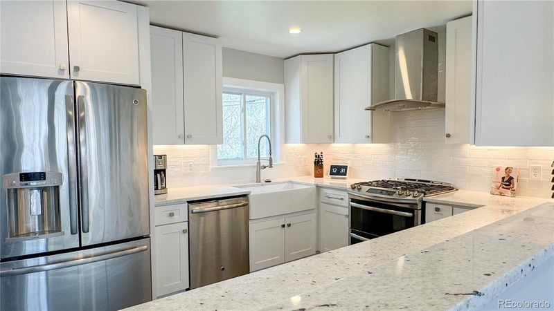6383 Brooks Dr, Arvada, CO 80004