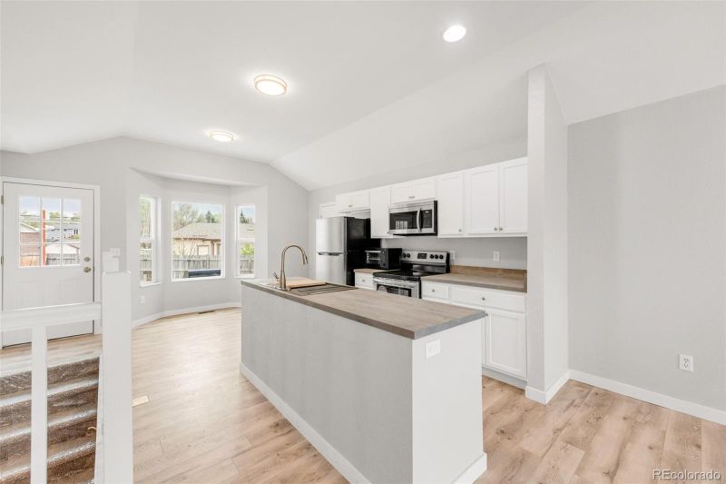 14354 E 24th Ave, Aurora, CO 80011