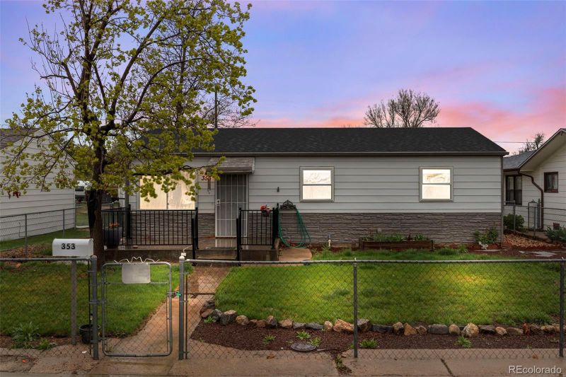 353 N 9th Ave, Brighton, CO 80601