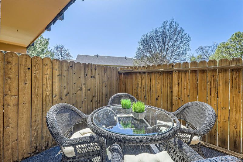 6464 Wright St, Arvada, CO 80004