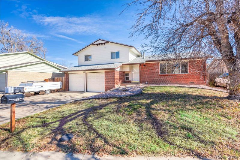 1266 Granby St, Aurora, CO 80011