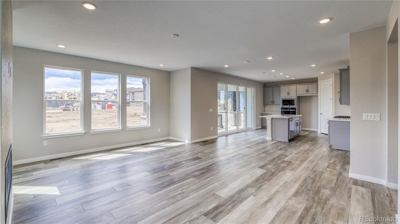 8526 Big Thompson St, Littleton, CO 80125