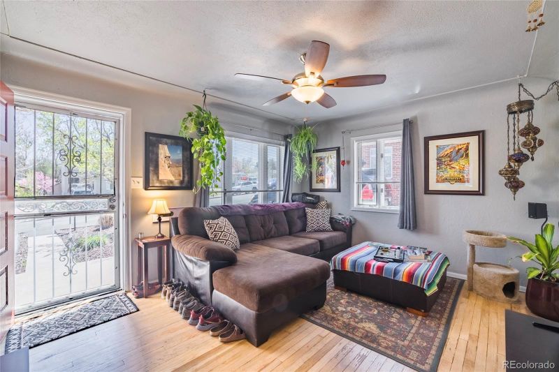 4163 S Delaware St, Englewood, CO 80110