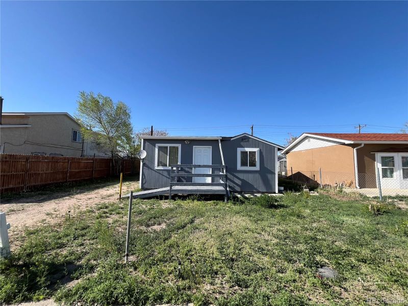 2711 E 15th St, Pueblo, CO 81001