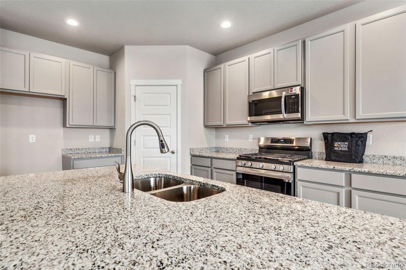761 Griffith St, Lochbuie, CO 80603