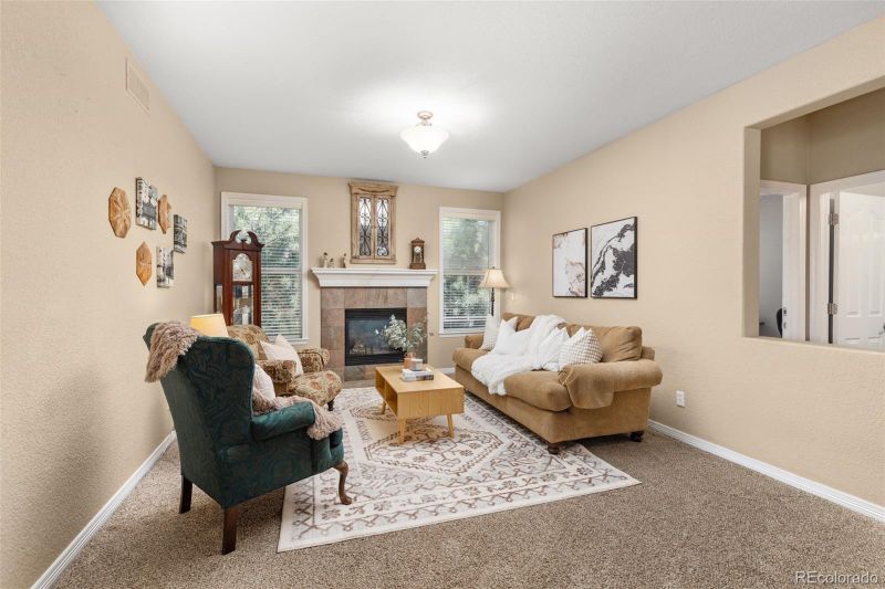706 Ridgemont Cir, Highlands Ranch, CO 80126