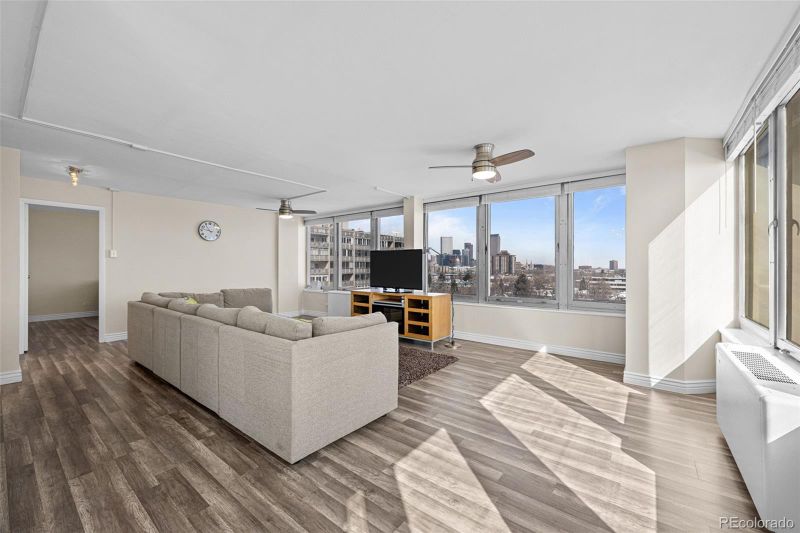789 N Clarkson St #902, Denver, CO 80218