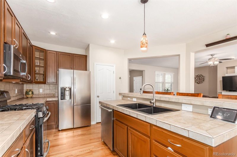 17080 E 107th Ave, Commerce City, CO 80022
