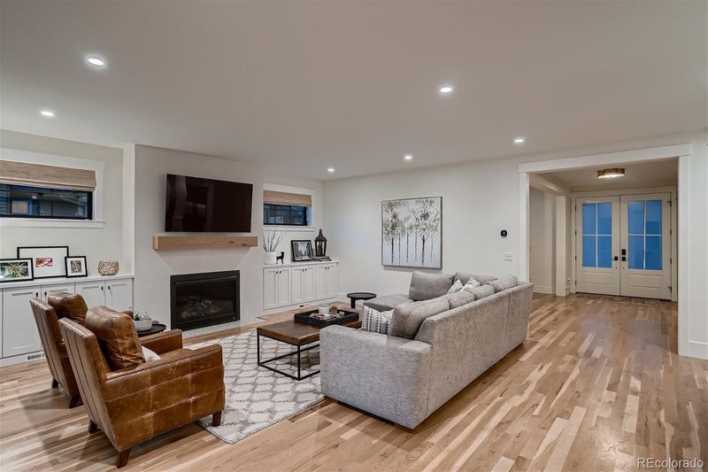 1845 S Corona St, Denver, CO 80210