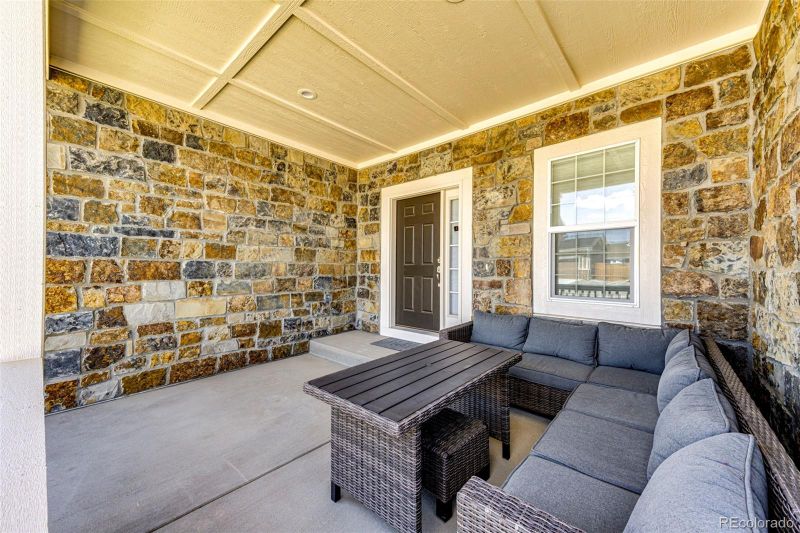 56398 E 22nd Pl, Strasburg, CO 80136