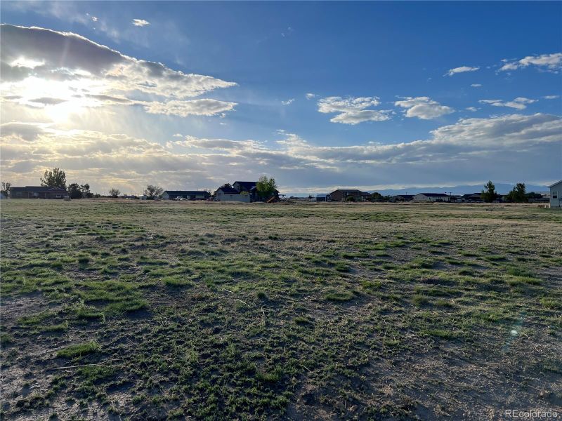 431 S Ashford Dr, Pueblo, CO 81007
