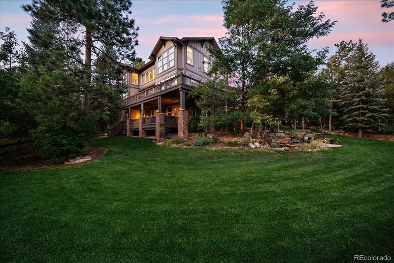 922 Parkcliff Ln, Castle Pines, CO 80108