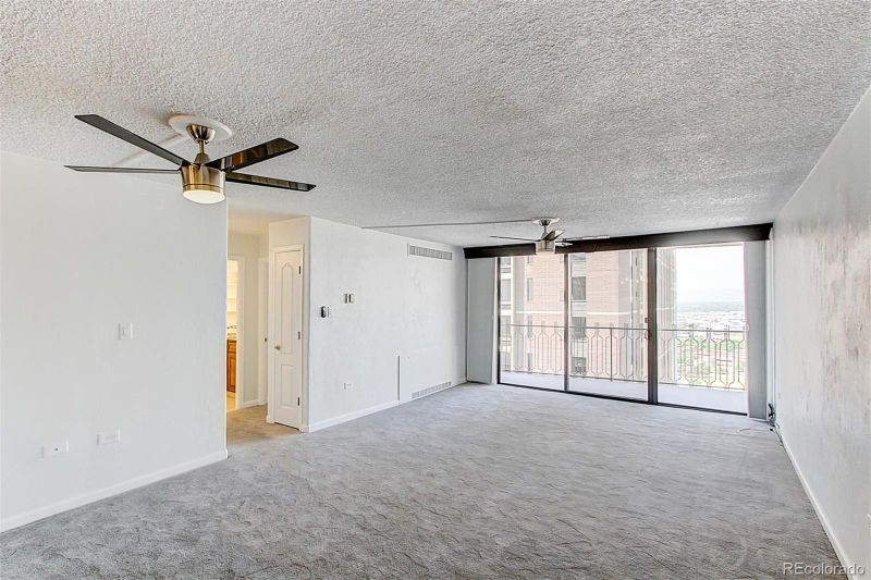 1020 15th St #28L, Denver, CO 80202