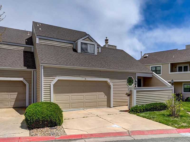 16 S Evanston Way, Aurora, CO 80012