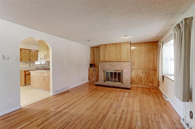 1960 Sherrelwood Cir, Denver, CO 80221