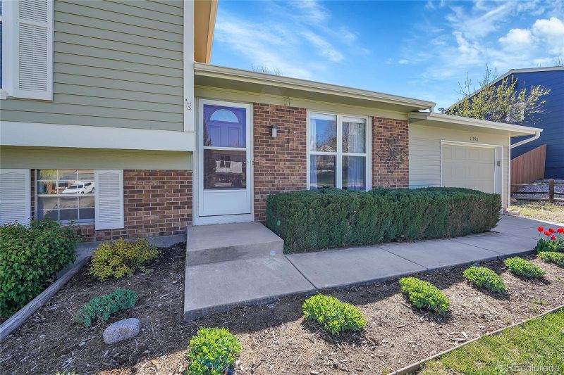 11590 Hot Springs Dr, Parker, CO 80138