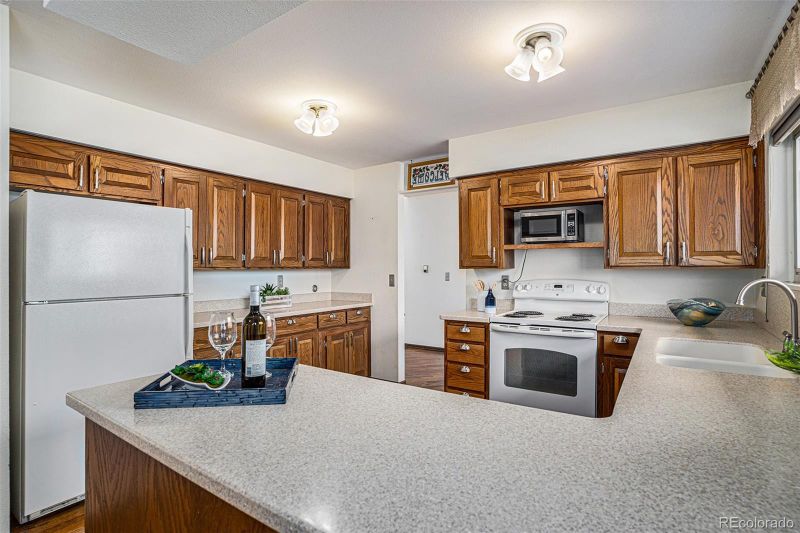 3920 Wakefield Dr, Colorado Springs, CO 80906