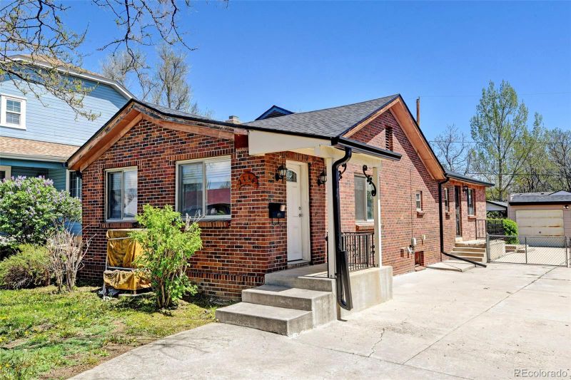 2136 Harlan St, Edgewater, CO 80214