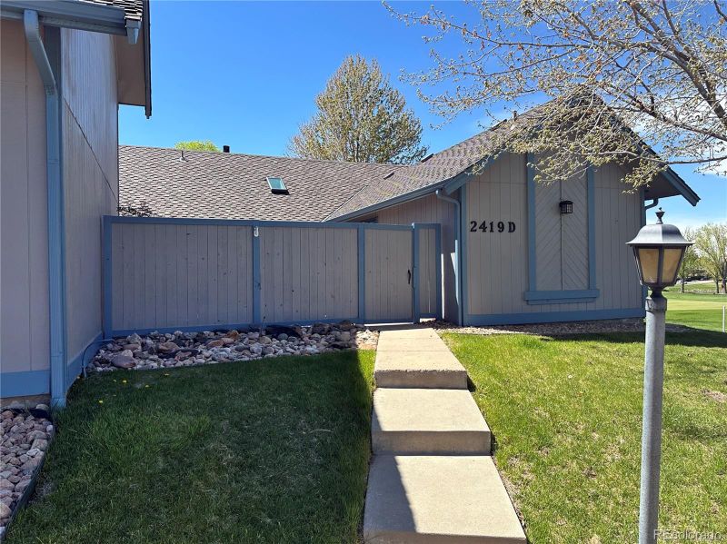 2419 S Worchester Ct #D, Aurora, CO 80014