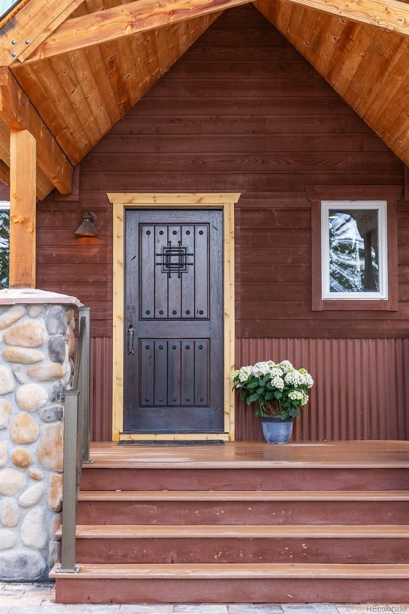 98 Tsimshian Ct, Jefferson, CO 80456