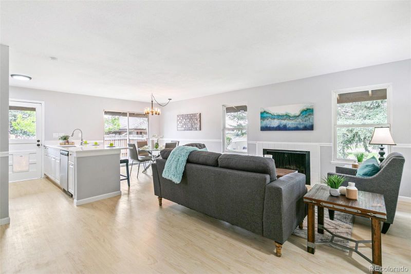 15052 E Hampden Cir, Aurora, CO 80014