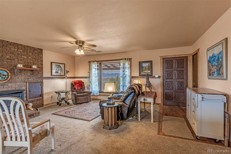 1420 3rd St, Penrose, CO 81240