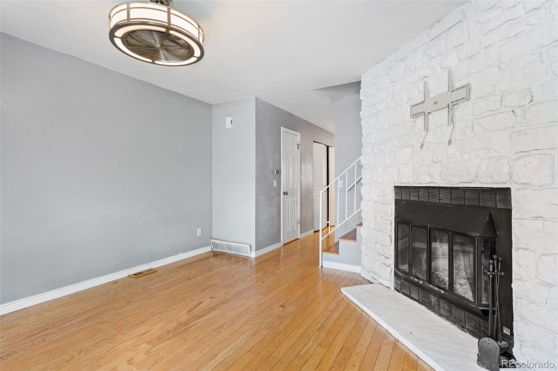 8871 W Floyd Ave, Lakewood, CO 80227