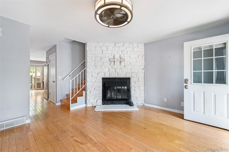 8871 W Floyd Ave, Lakewood, CO 80227