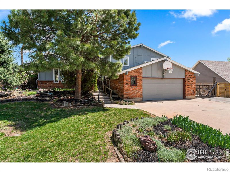 450 W Sutton Cir, Lafayette, CO 80026