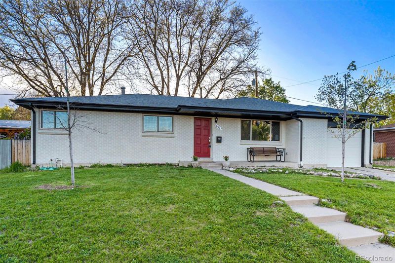 6025 Urban St, Arvada, CO 80004