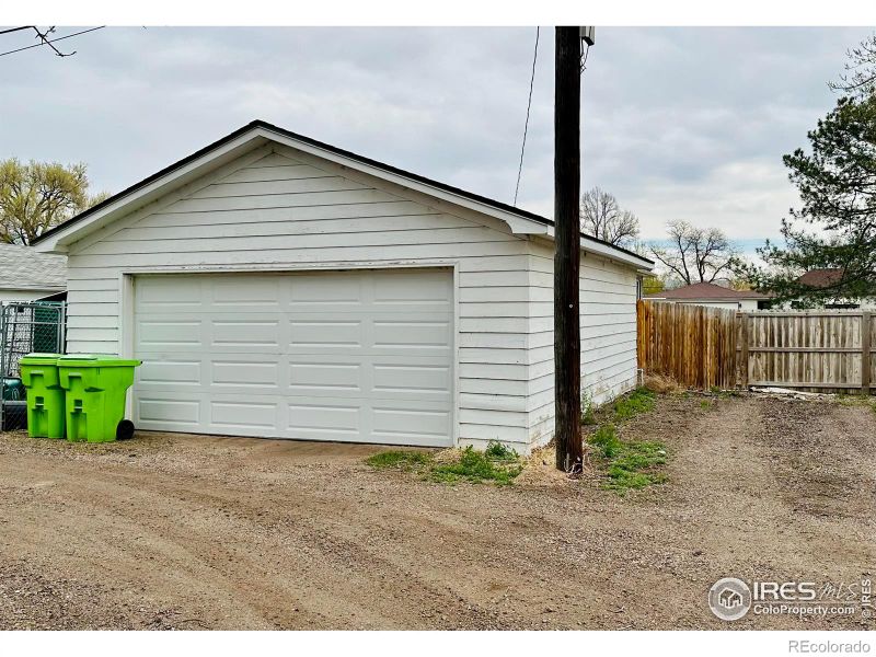 327 4th St, Kersey, CO 80644