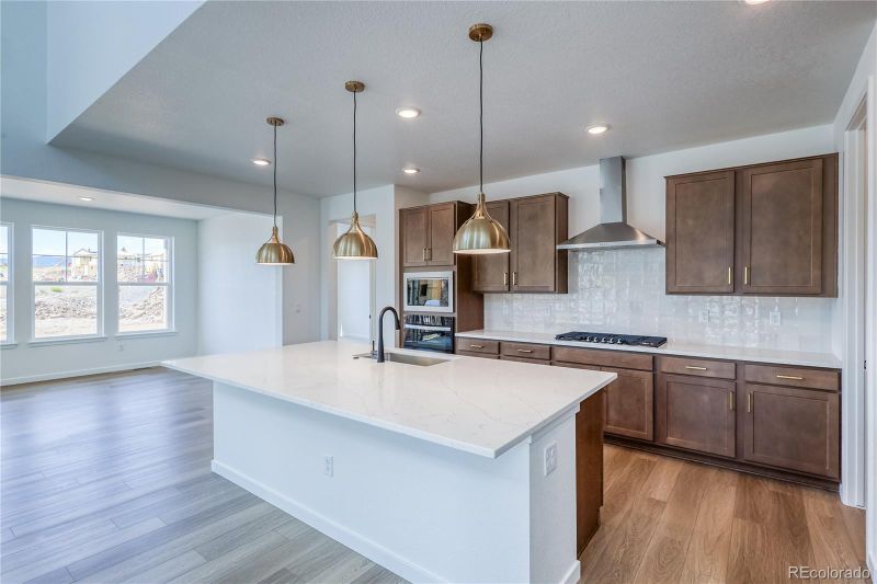 8486 Big Thompson St, Littleton, CO 80125