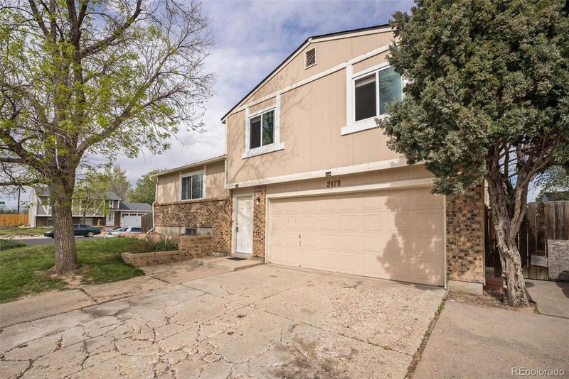 2478 Spencer St, Longmont, CO 80501