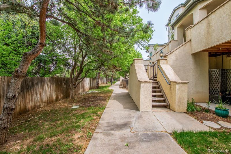 6134 E Yale Ave, Denver, CO 80222