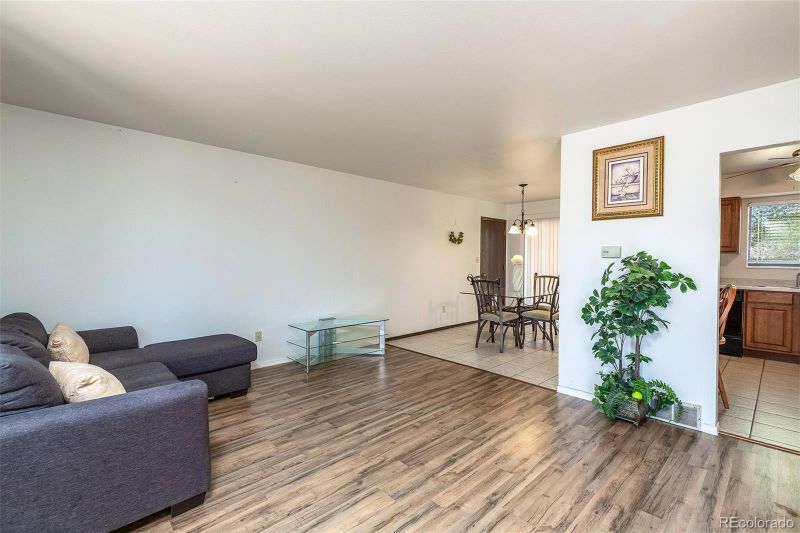 1809 Pioneer Rd, Pueblo, CO 81008